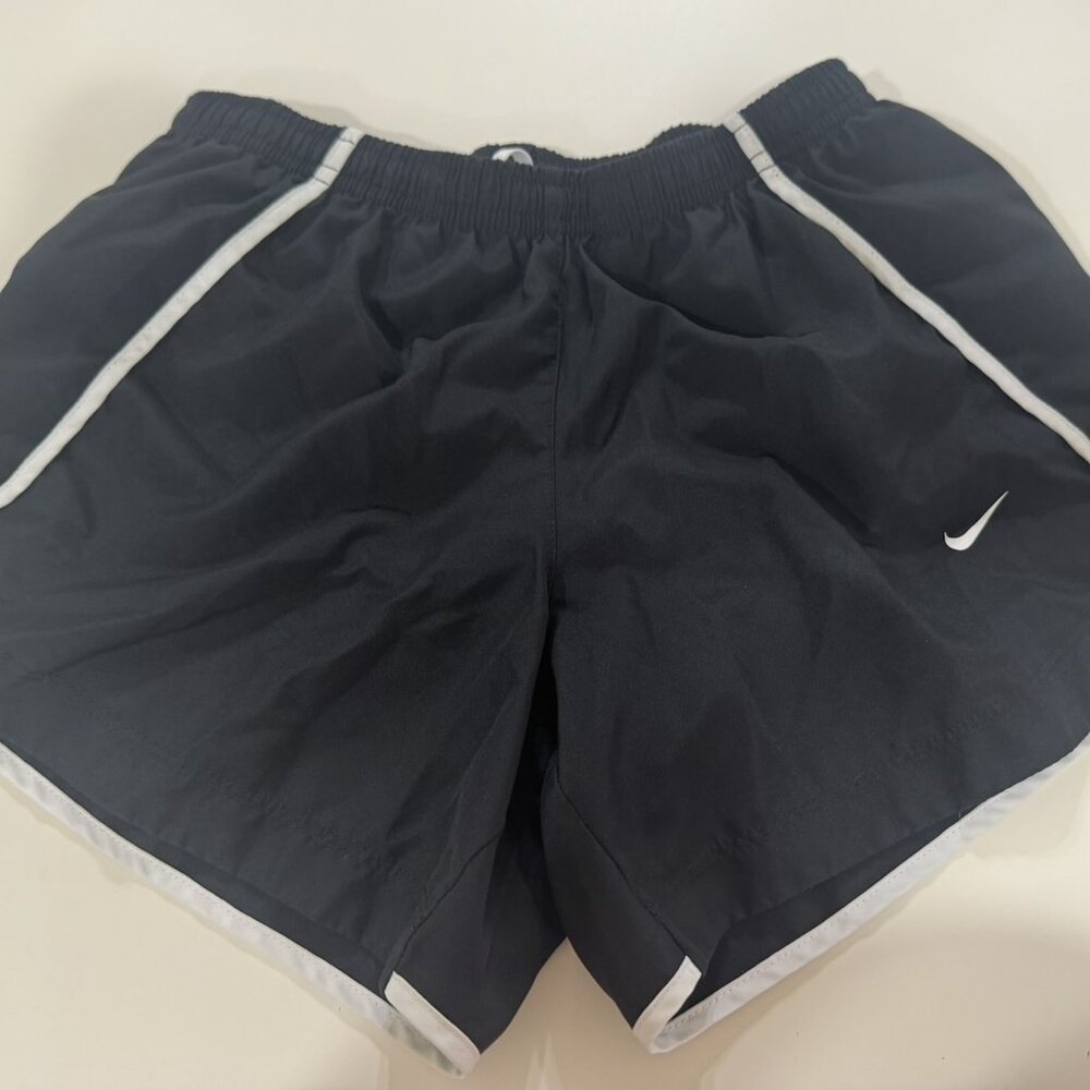 Nike shorts - Juniors Large